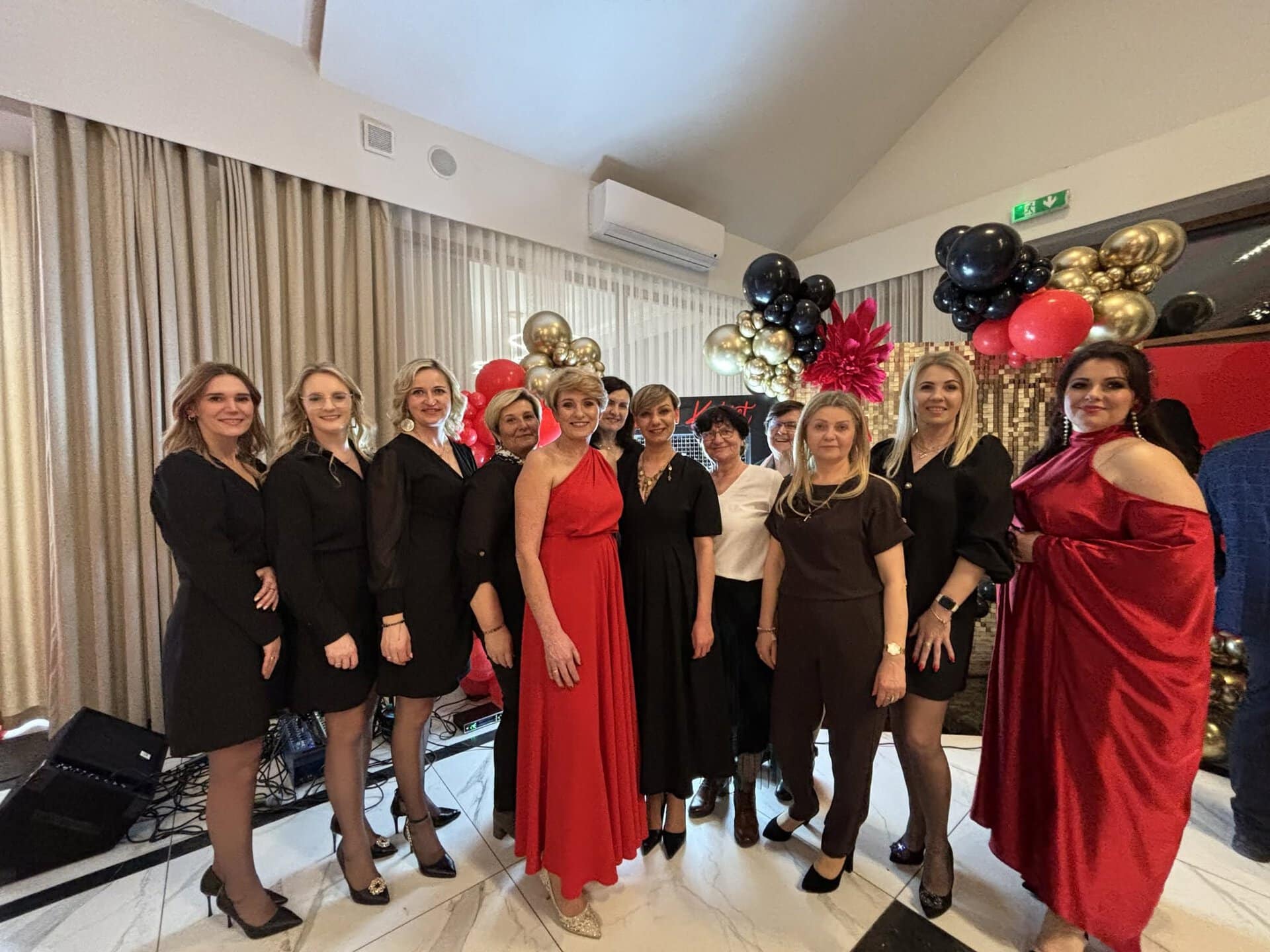 Gala „W blasku kobiecości” – animacja i integracja lokalnej społeczności